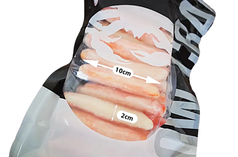 個別冷凍された食べやすいズワイガニ棒肉。商品サイズ