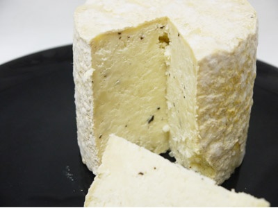 イタリア産 チーズ トゥフィン コン タルトゥーフォ 黒トリュフ